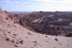 Sand_dunes_in_Valle_de_la_Luna