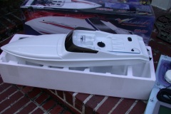 Traxass_RC_boat_side_view